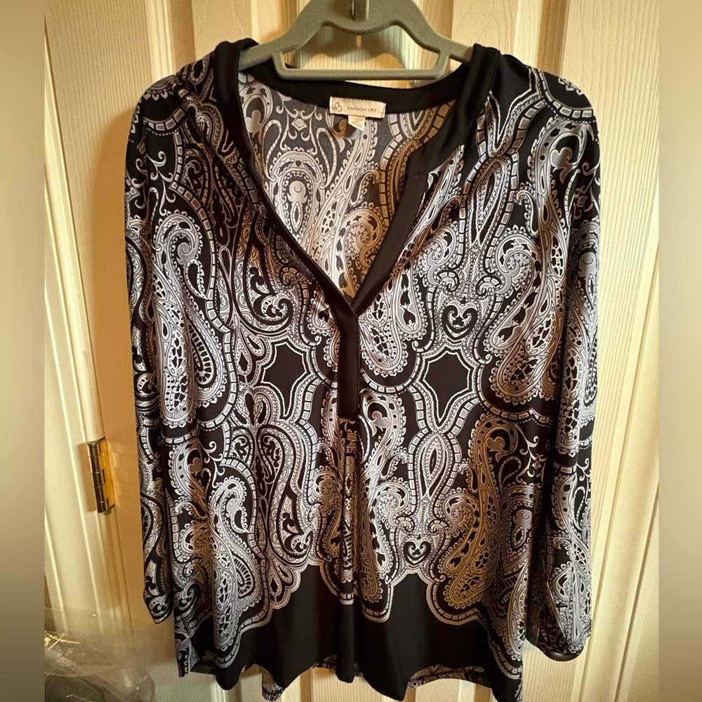 Dress Barn Black and White Paisley Blouse